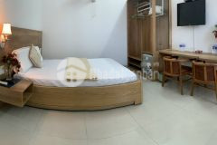 Bán khách sạn doanh thu cao ngay bx phía nam