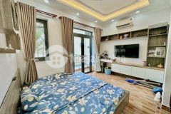 Gấp bán nhà đường lê quang định bình thạnh,50m2 ngang 5m chỉ nhỉnh 4tỷ tl.