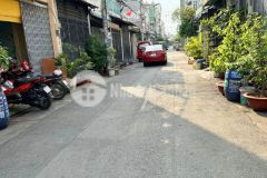 Bán nhà đường cây cám, bình tân, 4x8m, 1 trệt 1 lầu, hẻm xe hơi, giá 2.2 tỷ