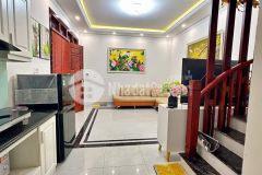 Nhà phúc lợi long biên full nội thất ý 30m2,5tầng 2.65 tỷ