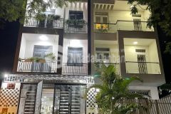 Cần bán nhanh căn nhà phố kdc sadeco phước kiển