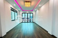 Bán nhà mặt phố thịnh quang 5 tầng long lanh dân xây ô tô kinh doanh đống đa