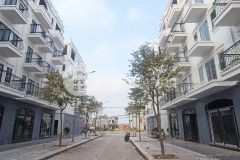 Bán nhà 5 tầng 1 tum nhà ở khu tđc đầm sen 3 hà khẩu,hạ long