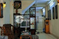 Cần bán nhà riêng phố hoàng cầu quận đống đa 70m ô tô nhỉnh 12 tỷ.sdcc