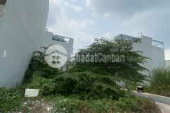 Kẹt vốn bán gấp lô đất kế góc 70m2 gần bệnh viện bình tân, hương lộ 2, đường 25m, sổ riêng