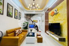 Bán nhà kim giang hoàng mai, dt 45m2, giá hơn 4 tỷ, ngõ nông, hai thoáng