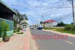 Cần bán lô đất y hình diện tích 10x32 full thổ,3xx