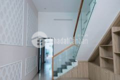 Bán nhà 2 tầng mới xây trung tâm phường trường thi