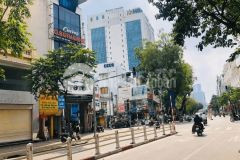 Bán gấp nhà mt rộng 4,5m mp cát linh giá 28 tỷ, 60m2, sđcc