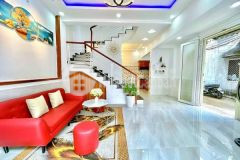 Bán nhà đường số 1, phường 16, gò vấp, lô góc 2 mt, hxh, 40m2, tặng nội thất, gía chỉ 4 tỷ