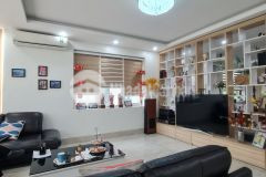 Bán nhà thạch cầu,long biên,61m2 xây 4 tầng, giá 4 tỷ rẻ nhất khu vực