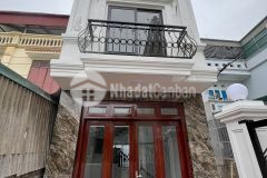 Bán nhà nguyễn văn linh,long biên,nhà mới 100 với 60 m2, 4 tầng giá nhỉnh hơn 4 tỷ