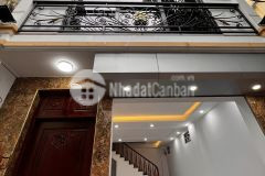 Bán nhà hoàng hoa thám vị trí đắc địa 42m x 5 tầng giá nhỉnh 6 tỷ