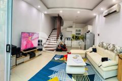 Bán nhà cầu giấy,hà nội, 40m2,mặt tiền 4m, 4,2tỷ, trung tâm