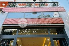 Xe hơi đỗ cửa hẻm thẳng sát mặt tiền chủ tặng lại nội thất