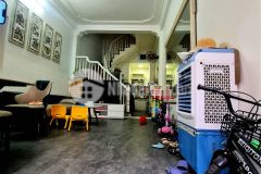 Nhà đẹp đường hoàng mai, ở ngay, kinh doanh đỉnh, dt 34m2, giá chỉ 3,72 tỷ