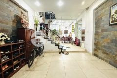 Chính chủ cần bán nhà trần cung full nội thất, 35m, 5 tầng, giá 3,8 tỷ sẵn sàng giao dịch