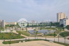 Ở đẳng cấp, view công viên, nhà 2 mặt tiền, vỉa hè, vị trí có 1 0 2 khu phố ngọc thụy.