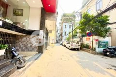 Bán nhà phố giải phóng gần ô tô an ninh tốt ở được ngay nhiều thế hệ