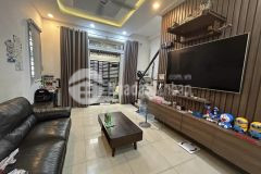 Đường ô tô ngủ trong nhà gần chợ sát bên trường học ngay trường học tân thới đang cho thuê trước