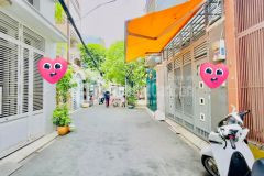 Khu hiếm nhà trương công định, p13 4x13 xây 3 tầng xe hơi vô nhà 6 tỷ xíu