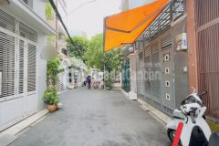 Nhà rẻ khu bàu cát 52m2 3 tầng 3 phòng ngủ xe hơi qua đầu 6.x tỷ.