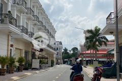 Thanh toán 800 triệu, sở hữu ngay nhà phố ngay trung tâm hành chính