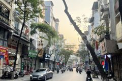 Cần bán gấp mặt phố thụy khuê 18.5 tỷ, 70m2, mt 6m, kd tốt