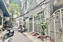 Bán nhà phạm ngọc thạch 51m2, mt 7m lô góc oto vào nhà 10,5 tỷ