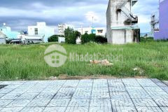 Cần bán gấp lô đất 80m2, ngay cổng chào bến lức, giá 15 triệum2