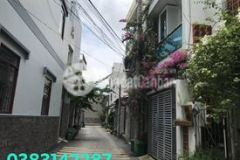 Vị trí số 2 thì không có căn số 1, xe hơi ngủ trong nhà.