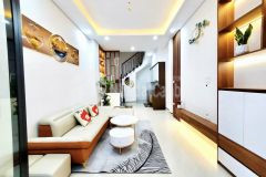 Chính chủ bán gấp phạm ngọc thạch, 2 thoáng, ngõ ba gác