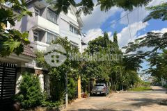 Biệt thự view sông hbc, dt 270 m2, giá 10.5 tỷ