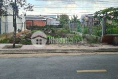 Bán 234m2 đất mt đường đồng khởi tp.trà vinh sổ đỏ 2,7 tỷ. lh0903810990.