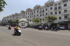 Gấp bán chủ giảm hẳn 1tỷ chỉ còn 4.2tỷ 45m2 3tầng 4 p.ngủ vào ở ngay đối diện citylan