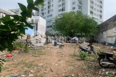 Cần bán khuôn đất lớn mt nguyễn xí dt19x40m cn 818m2 xd 2 hầm 16 tầng giá 135 tỷ