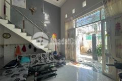 Bán nhà 2 tầng hẻm thông đường tôn thất tùng,nha trang