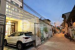 Bán nhà riêng gần nhà thờ con gà chỉ 700m