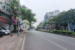 Nhà mặt phố hồng tiến mới kong,thang máy, kinh doanh 17.5 tỉ