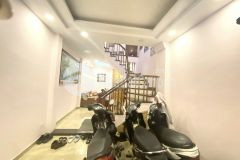 Gấp bán nhà ngã tư sở vũ tông phan, 32m, 4 tầng, giá chỉ 3 tỷ, thanh khoản gấp, giá nào cũng bán