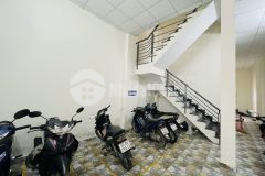 Bán gấp, nhà 3 tầng mới, có dòng tiển khủng từ thuê kios và phòng, chỉ 7 tỷ 500.