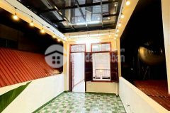 Nhà bán ngay tại phố thái thịnh 52m2, 5 tầng, chỉ 5 tỷ 9, quận đống đa