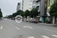 Chính chủ bán 85m đất ngọc thuỵ, long biên. vỉa hè 4m đường trước nhà 2 oto tránh