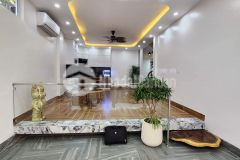 Nhà đẹp đội cấn dt 35m2 giá bán 4 tỷ 300 triệu xây mới thang máy