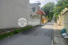 Đất lạc đạo cực đẹp, ô tô vào thoải mái, đường trải nhựa