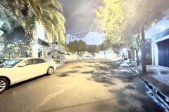 Bán biệt thự sinh thái, mặt tiền đồng đen, ngang gần 10m, nhà 5 tầng tặng nội thất, chỉ 23,9 tỷ.