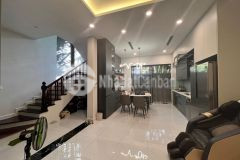 Chính chủ cần bán gấp nhà 45m2, mt 4.5m văn la giá cực rẻ. lh 0986282476