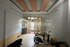 Bán gấp nhà trung tâm cầu giấy, thuận tiện đi muôn nơi, dân trí cao an sinh tốt, dt 30tr, 39m 5.2tỷ