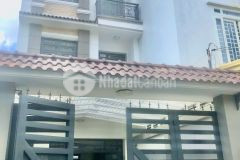 Nhà mới cứng 93m2 3 tầng 2 mt đường nhựa 6m hxhlã xuân oai tnpa