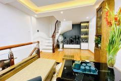 Cần bán gấp nhà đẹp tiếp giáp tt17 văn phú, 5 tầng giá 4,7 tỷ. lh 0986282476